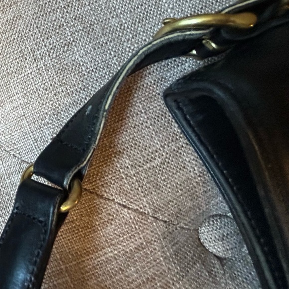 Coach Vintage Black Square Bag 11” x 11” x 3” Good condition - Picture 16 of 16